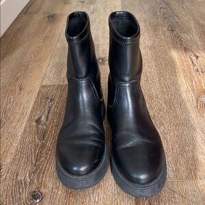 Coach and Four Black Leather Women’s Boots